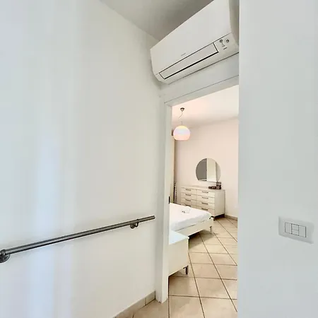 Nura's - Casa Flor Seaside