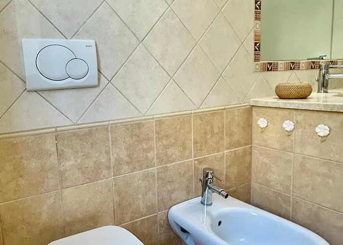 Nura's - Casa Flor Seaside דירה אלגהרו