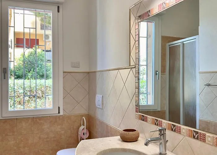 דירה Nura's - Casa Flor Seaside